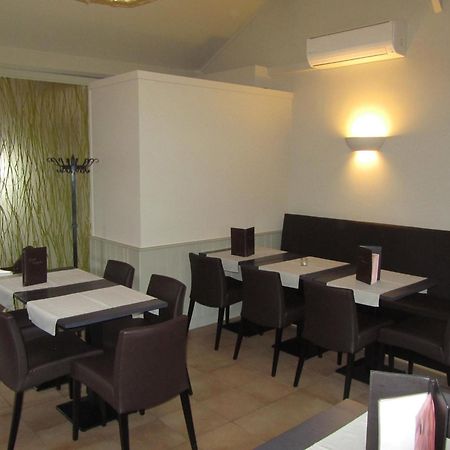 Hotel Klein Nederlo Vlezenbeek Екстериор снимка