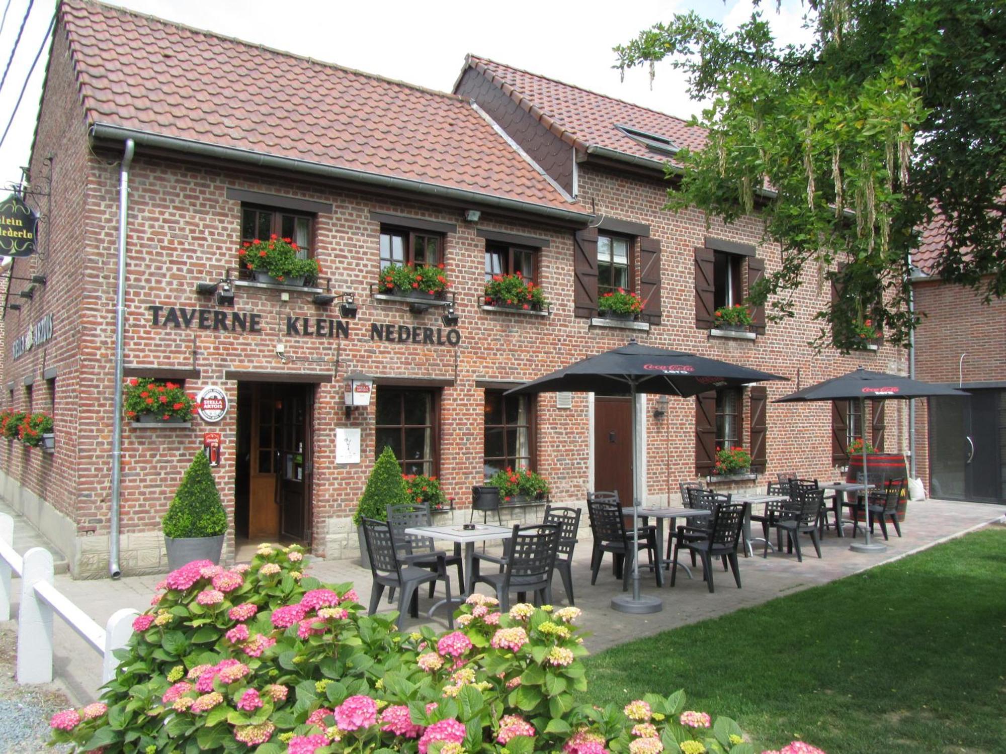 Hotel Klein Nederlo Vlezenbeek Екстериор снимка