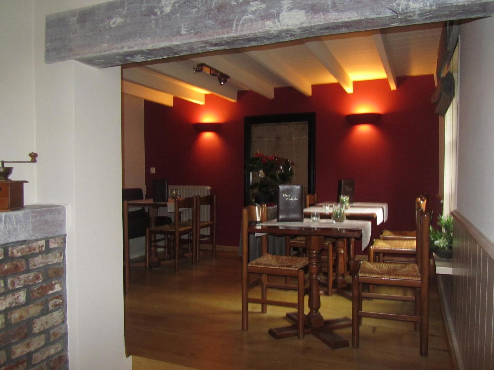 Hotel Klein Nederlo Vlezenbeek Екстериор снимка