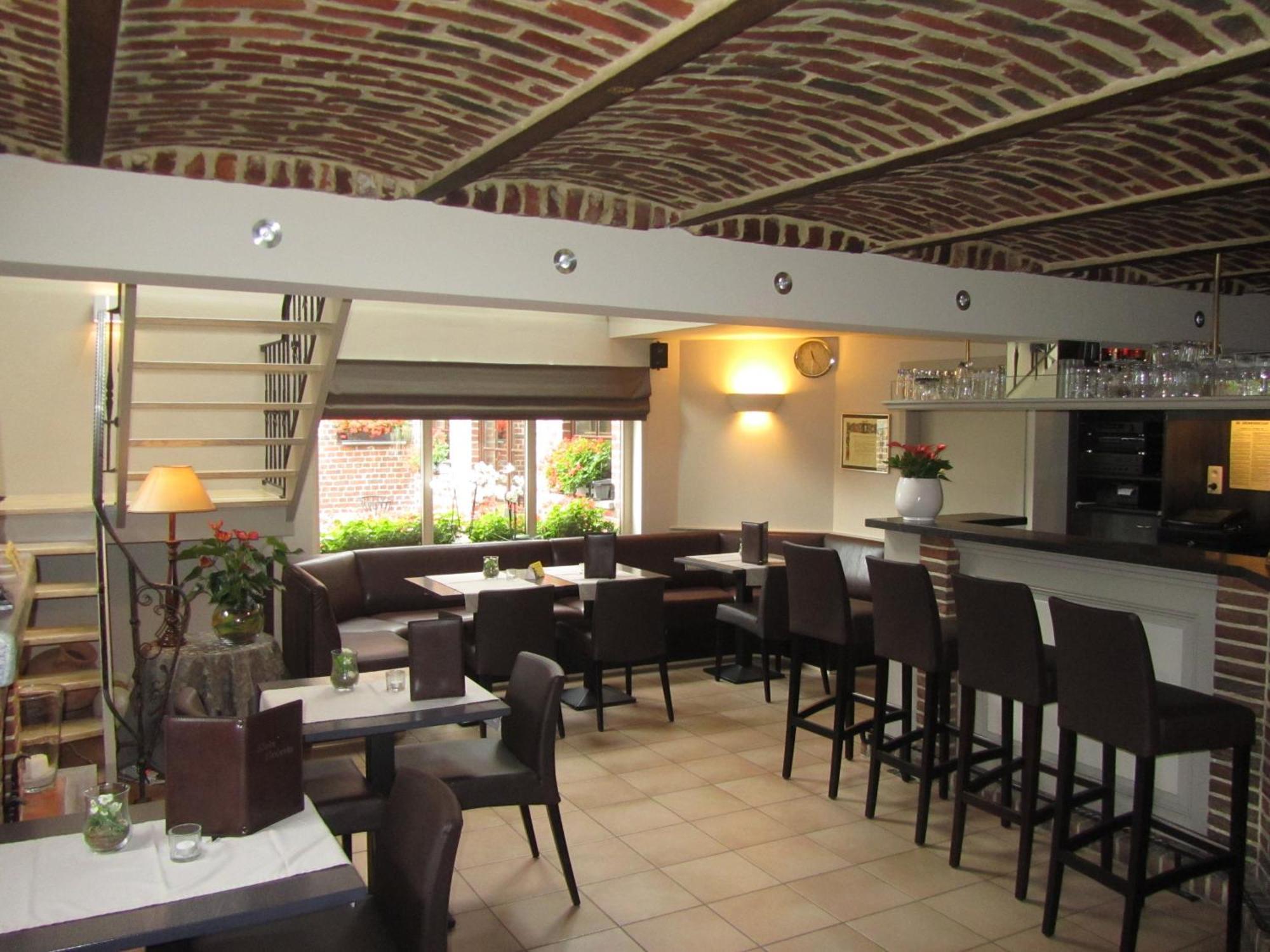 Hotel Klein Nederlo Vlezenbeek Екстериор снимка