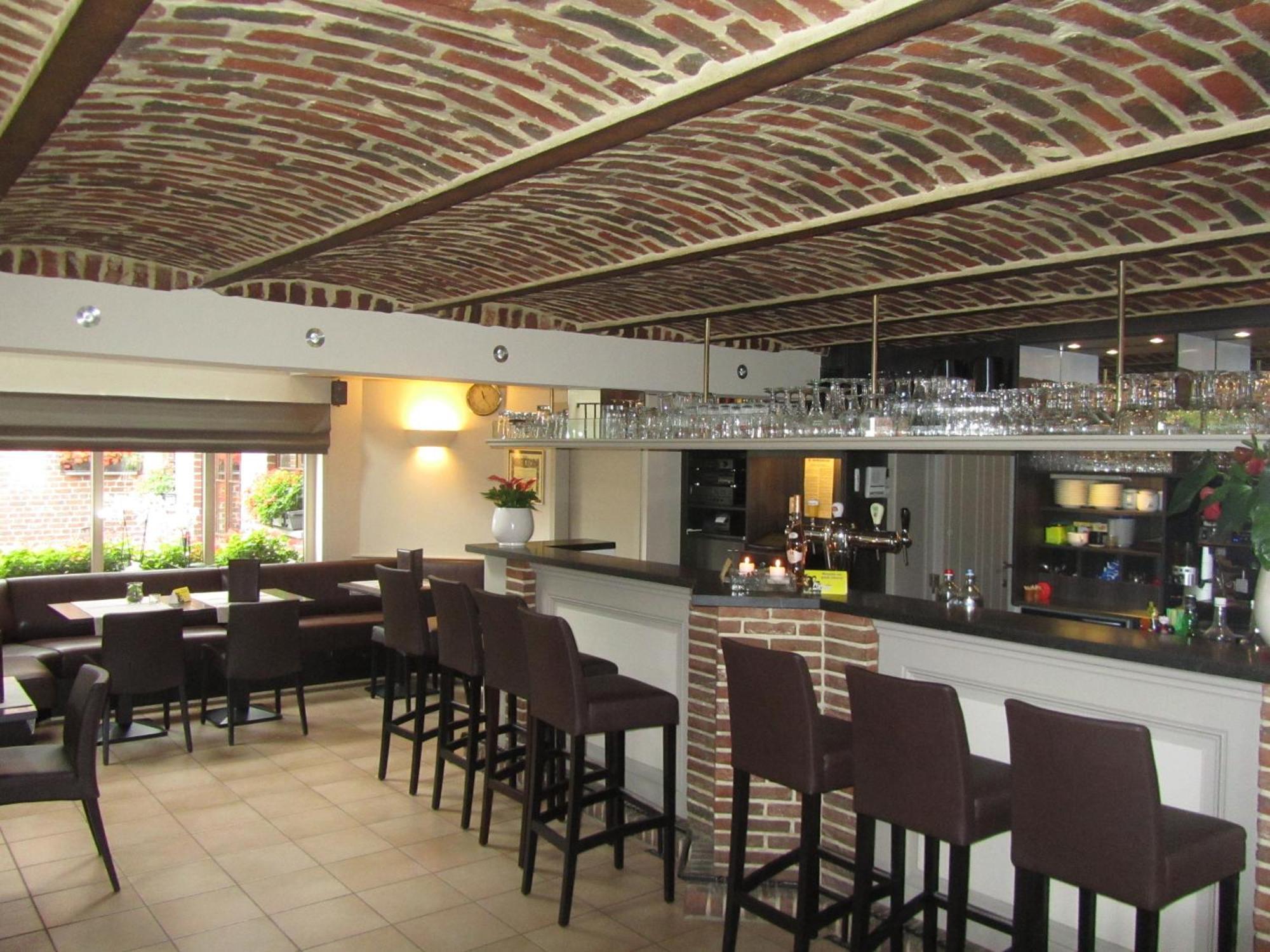 Hotel Klein Nederlo Vlezenbeek Екстериор снимка