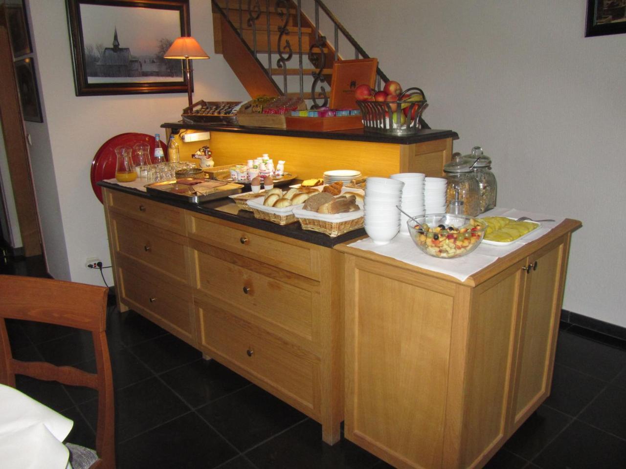 Hotel Klein Nederlo Vlezenbeek Екстериор снимка