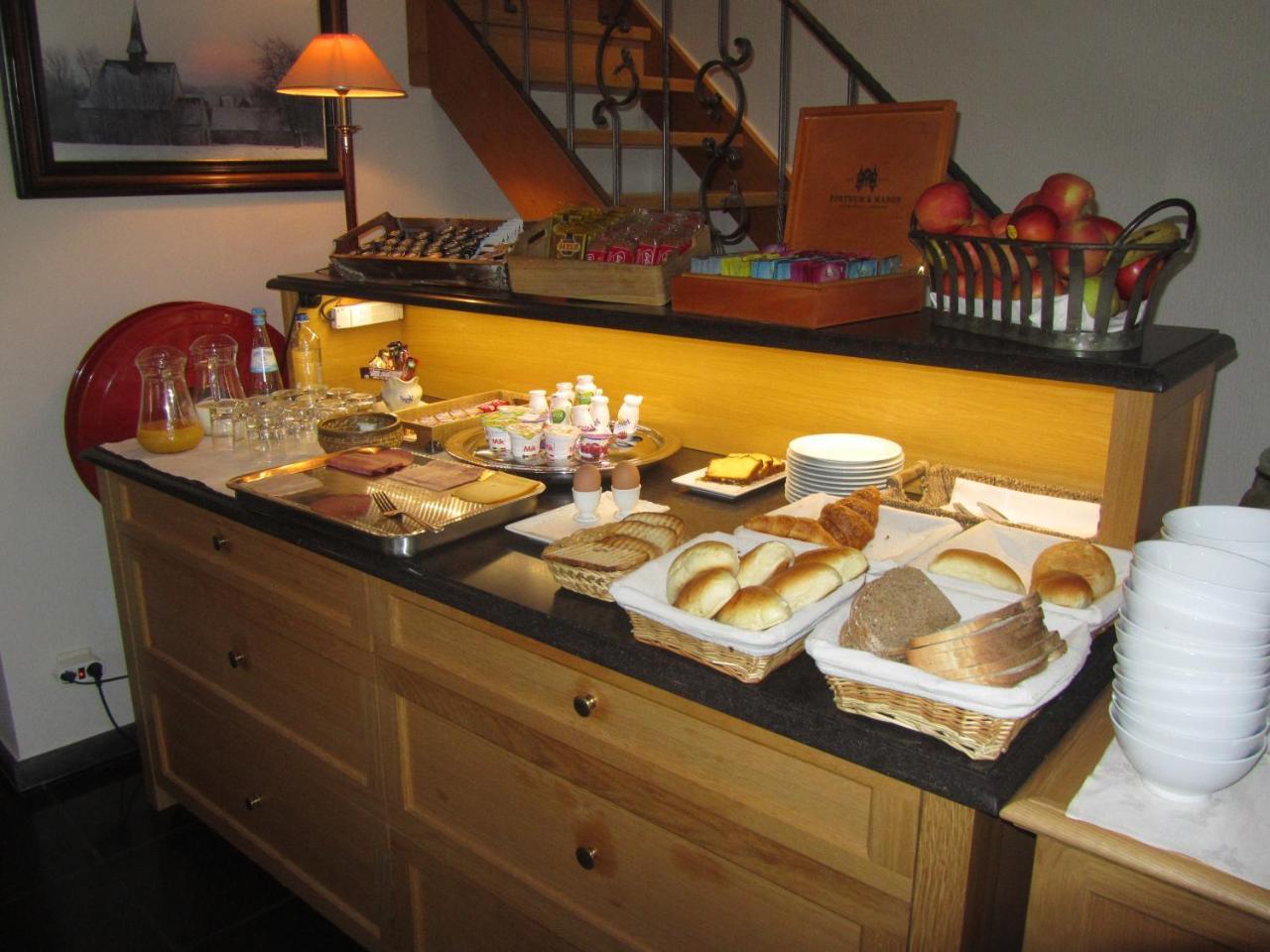 Hotel Klein Nederlo Vlezenbeek Екстериор снимка
